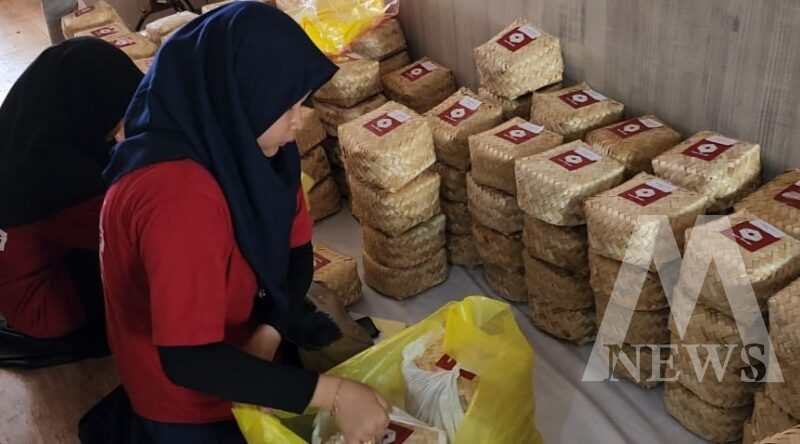 Yayasan Insan Mandiri siapkan besek untuk mengemas daging qurban