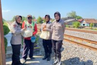 Polwan Polres Nganjuk gelar Bansos