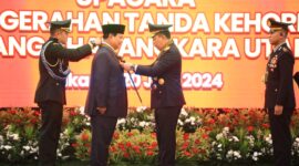 Menhan Prabowo Subianto terima penghargaan tanda kehormatan bintang Bhayangkara Utama Polri