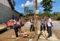 Polres Tulungagung bedah rumah warga