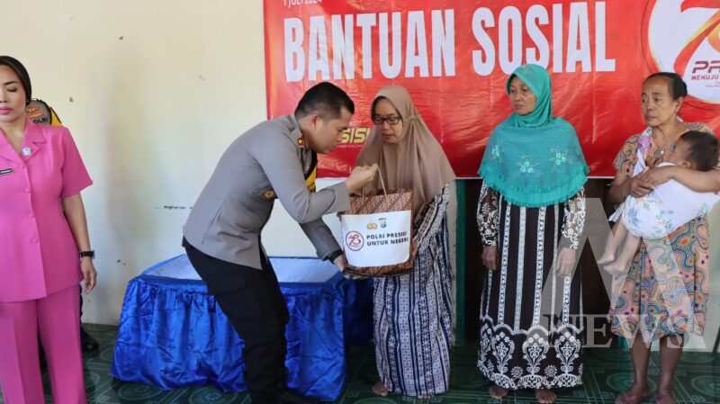 Kapolres Nganjuk AKBP Muhammad bagikan Bansos