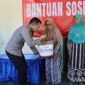 Kapolres Nganjuk AKBP Muhammad bagikan Bansos