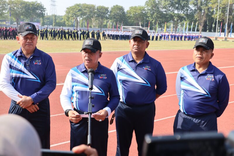 Wadan Kodiklatal Laksda TNI Eko Wahjono hadiri pembukaan pekan olahraga