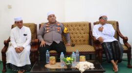 Kapolres Tanjung Perak AKBP William Cornelis Tanasale silaturahmi ke Ponpes Assalafi Al- Fitrah Surabaya