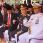 Wakapolda Jatim Brigjen Pol Akhmad Yusep Gunawan bersama Wadan Kodikalatal Laksda TNI Eko Wahjono