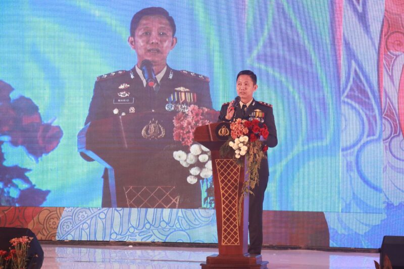 Kapolres Bojonegoro AKBP Mario Prahatinto