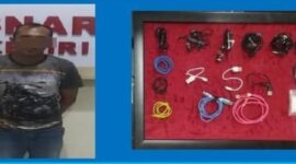 Tersangka diamankan Polisi beserta barang buktinya