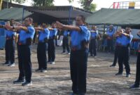 Dankodikdukum Kodikalatal Laksma TNI Dr. Taufik Arief Olahraga bersama