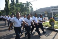 Personil Kodiklatal olahraga bersama