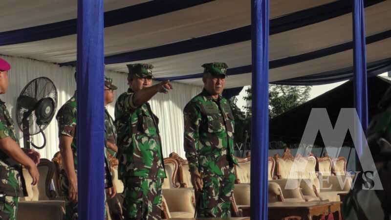 Dankodiklatal Letjen TNI Marinir Nur Alamsyah kunjungi Satdik - 2 Makassar