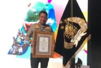 Kapolres Bangkalan AKBP Febri Isman Jaya terima penghargaan