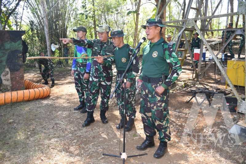 Dirdik Kodikalatal Laksma TNI Askari kunjungi lattek berganda
