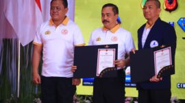 Wakapolri Komjen Pol Agus Andrianto buka kejuaraan Internasional Open Indoor Skydiving Kapolri Cup