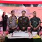 Kapolres Bojonegoro AKBP Mario Prahatinto bersama Dandim Bojonegoro beri kejutan Kajari Bojonegoro