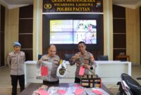 Polres Pacitan tangkap Dukun di Trenggalek beserta barang buktinya