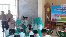 Polres Nganjuk edukasi tertib berlalulintas di SD Aisiyah 1 Nganjuk