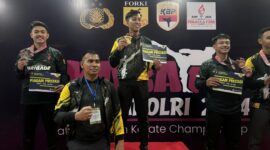 Dito Fikri Wafianto personel Polres Pelabuhan Tanjung Perak raih juara i lomba karate piala Kapolri Cup 2024