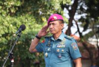 Inspektur Upacara Kolonel Marinir Nasruddin