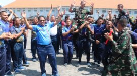 Komandan Pusdikpel (Danpusdikpel) Letkol Laut (P) R. Mohamad Candra Wirabraja