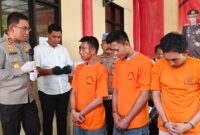 Polisi tangkap tersangka beserta barang buktinya