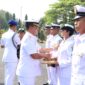 Dankodikdukum Kodiklatal Laksma TNI Dr. Taufik Arief pimpin upacara penutupan Dikmaba TNI AL