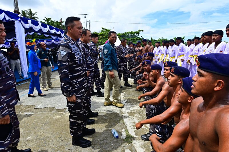 Dankodiklatal Letjen TNI Marinir Nur Alamsyah hadiri gelar Karya Bakti TNI AL