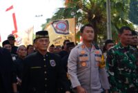 Kapolres Ponorogo AKBP Anton Prasetyo ikut siaga di Haul Akbar PSHWTM