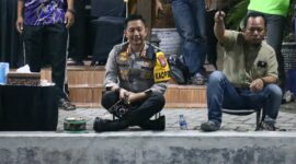 Kapolres Bojonegoro AKBP Mario Prahatinto saat gelar Piramida