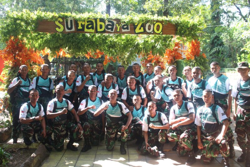 Siswa Satdik-2 Kodiklatal Makassar Pesiar ke KBS