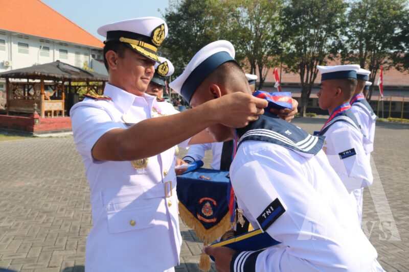 Danpusdikpel Kodikopsla Kodikalatal Letkol Laut (P) Raden Mohamad Candra Wirabraja