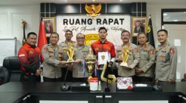 Asisten Kapolri bidang SDM Irjen Pol Dedi Prasetyo terima tim Taekwondo Garuda Bhayangkara Presisi