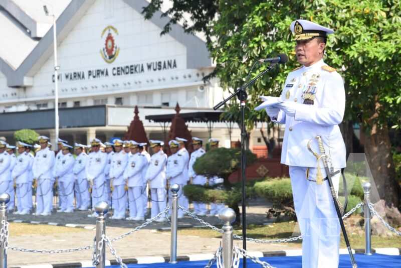 Dankodikdukum Kodiklatal Laksma TNI Dr. Taufik Arief