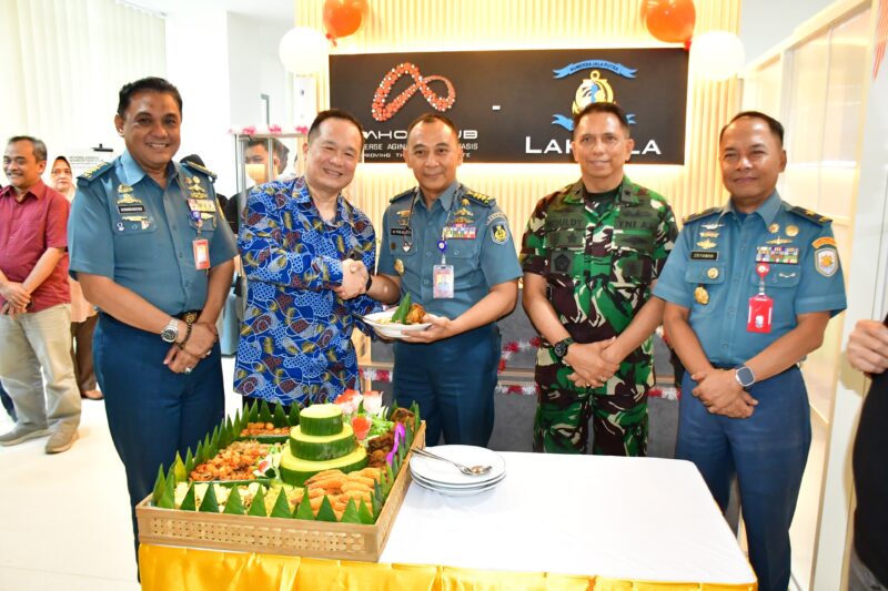 Dirdok Kodiklatal Laksma TNI Nouldy J. Tangkap hadiri peresmian Raho Club Cabang Lakesla