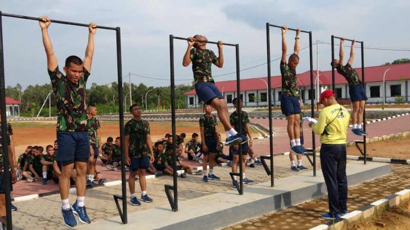 Siswa Dikmata TNI AL angkatan 44 laksanakan test kesamaptaan jasmani