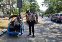 Satsamapta Polresta Sidoarjo berbagi makanan