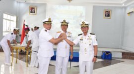Dankodikopsla Kodikalatal Laksma TNI Muhammad Iwan Kusumah pimpin sertijab Danpusdikintelmar