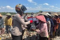 Polres Jember beri bantuan sosial di TPA