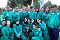Kapolda Jatim Irjen Pol Drs. Imam Sugianto bersama Kontingen Jatim