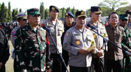 Kabaharkam Polri Komjen Pol Fadil Imran bersama Pangkogabwilhan II Marsekal Madya M. Khairil Lubis