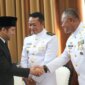 Irkodiklatal Brigjen TNI Marinir Ahmad Fajar beri selamat di pelantikan DPRD