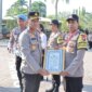 Kapolres Nganjuk AKBP Siswantoro beri penghargaan anggota