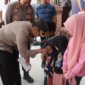 Kapolres Sampang AKBP Hendro Sukmono santuni anak yatim