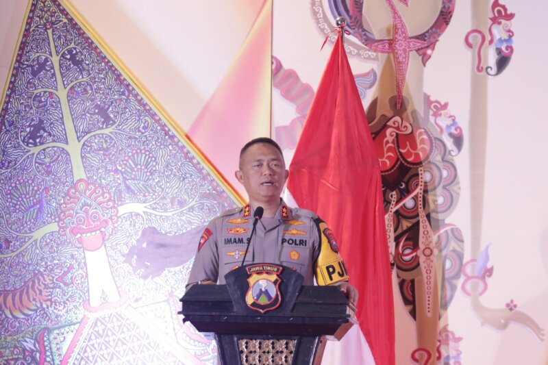 Kapolda Jatim Irjen Pol Drs. Imam Sugianto