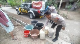 Polsek Tugu patroli genthong di musim kemarau