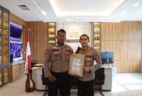 Bripka Joko Hadi Aprianto terima penghargaan dari Kapolri