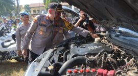 Kapolres Bondowoso AKBP Lintar Mahardhono Cek Ranmor R2 dan R4