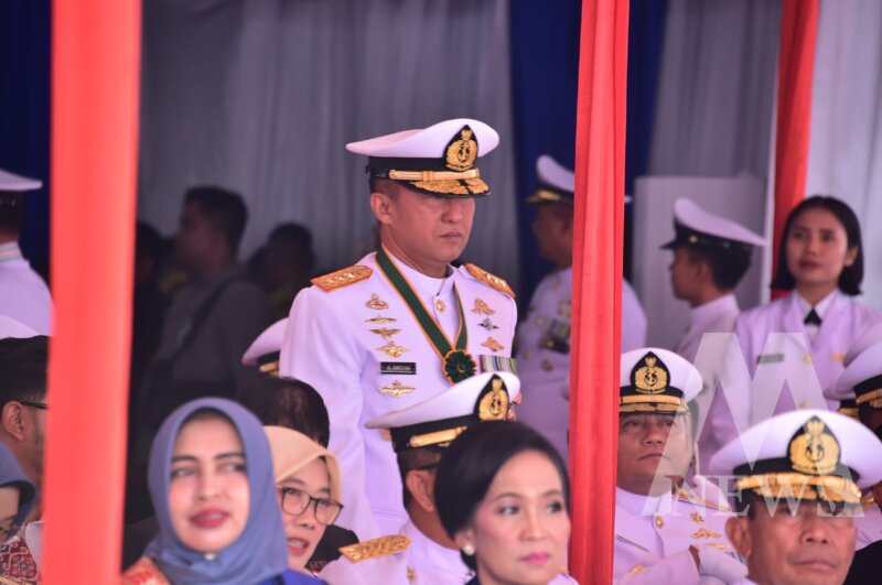 Dankodiklatal Letjen TNI Marinir Nur Alamsyah ikuti puncak peringatan HUT ke-79 TNI AL