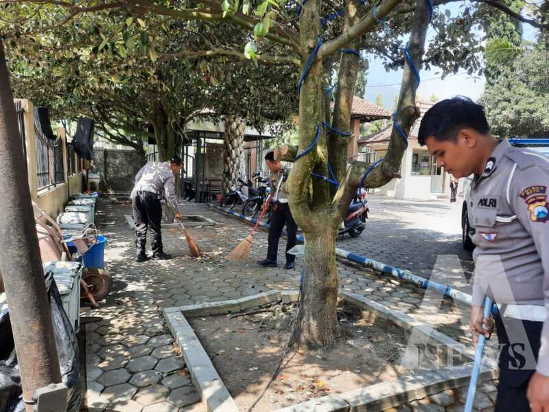 Polres Batu Gelar Baksos dan Bakti Religi