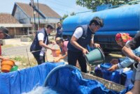 Satreskrim Polres Bojonegoro beri bantuan air bersih