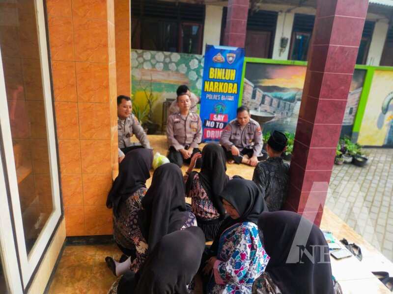 Polres Blitar Gelar Binluh di Madrasah Aliyah (MA) Sunan Kalijogo